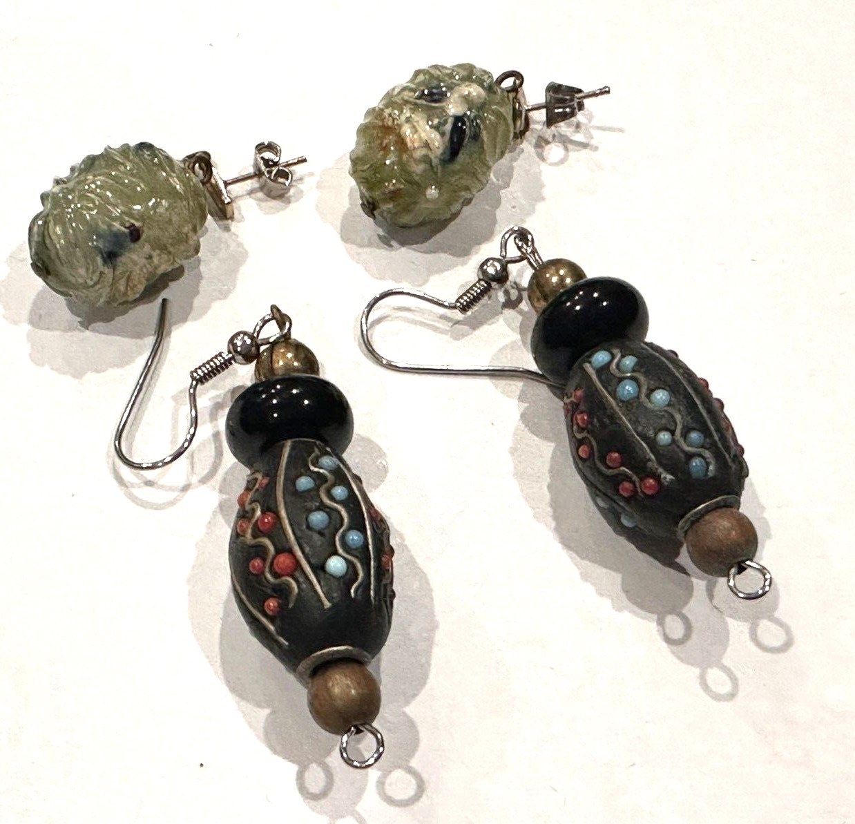 VINTAGE KASHMIRI DANGLE & GREEN LUCITE EGG OVAL FRENCH WIRE EARRINGS LOT 2 PAIR