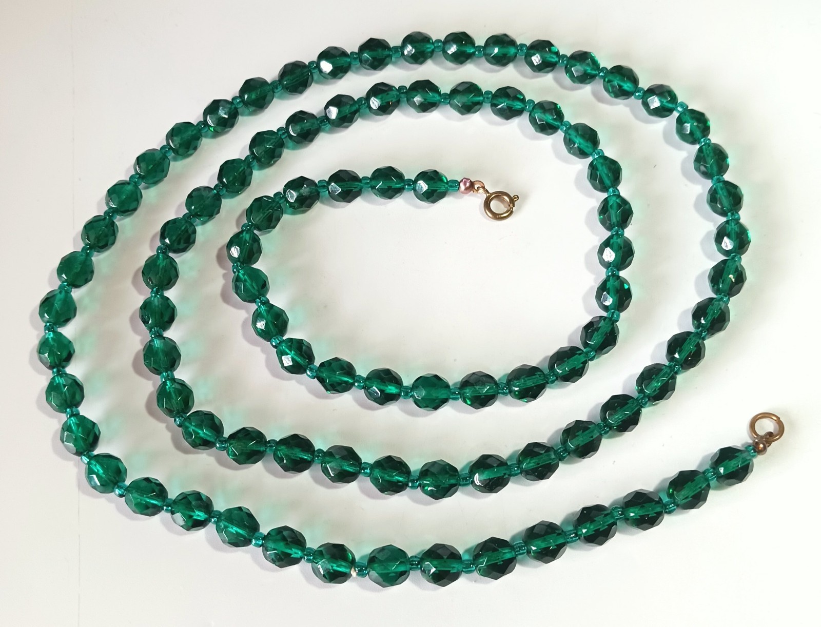 Vtg (Antique?) Emerald-Green Crystal Glass Bead Necklace 35″