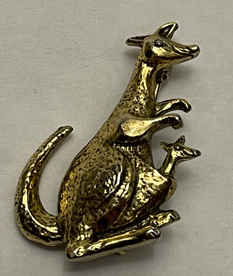 Vintage Zentall Signed Antique Gold Tone Kangaroo Pin Brooch 0.78” W By 1.27” H