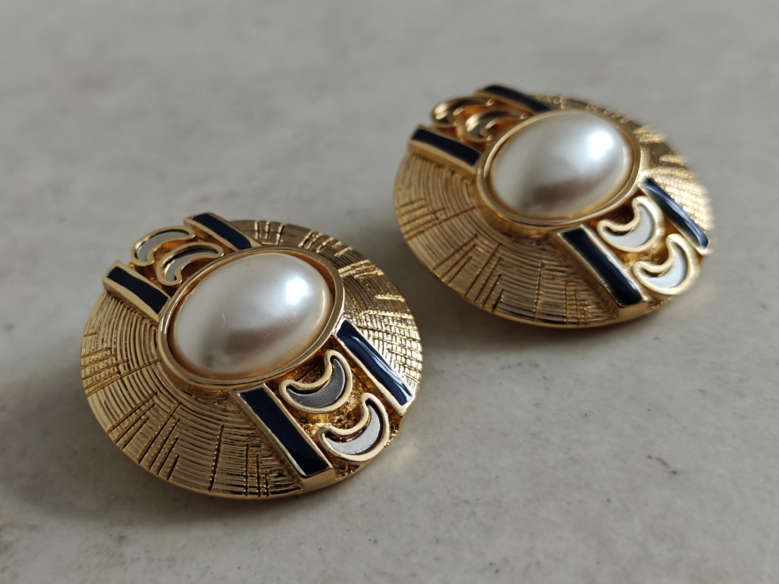 Vintage Orena Paris Faux Mabe Pearls Enamel Earrings Matte Yellow Gold New