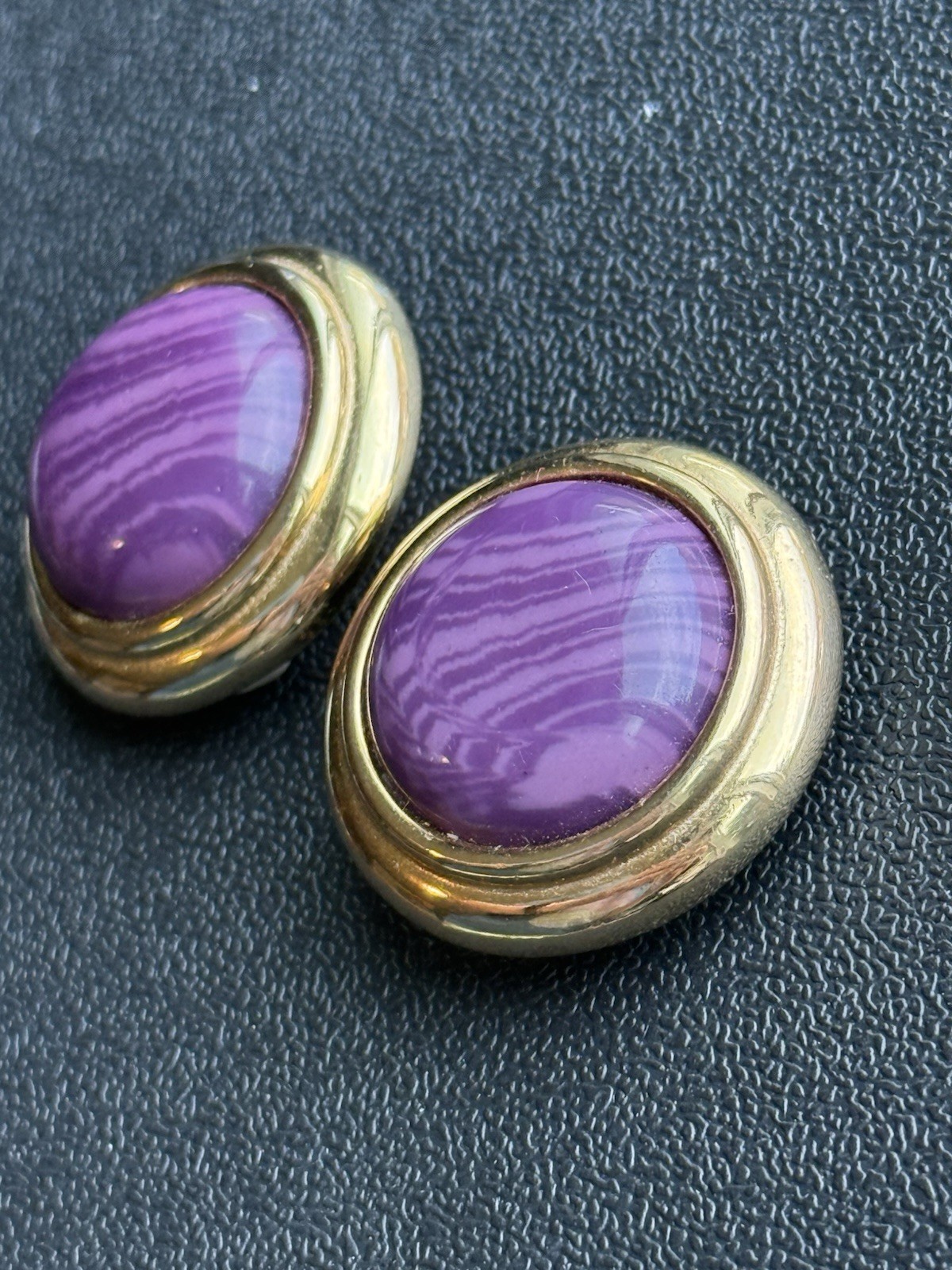 Vintage Designer Gay Boyer Earrings Purple Dome Gold Tone Large Clip On A