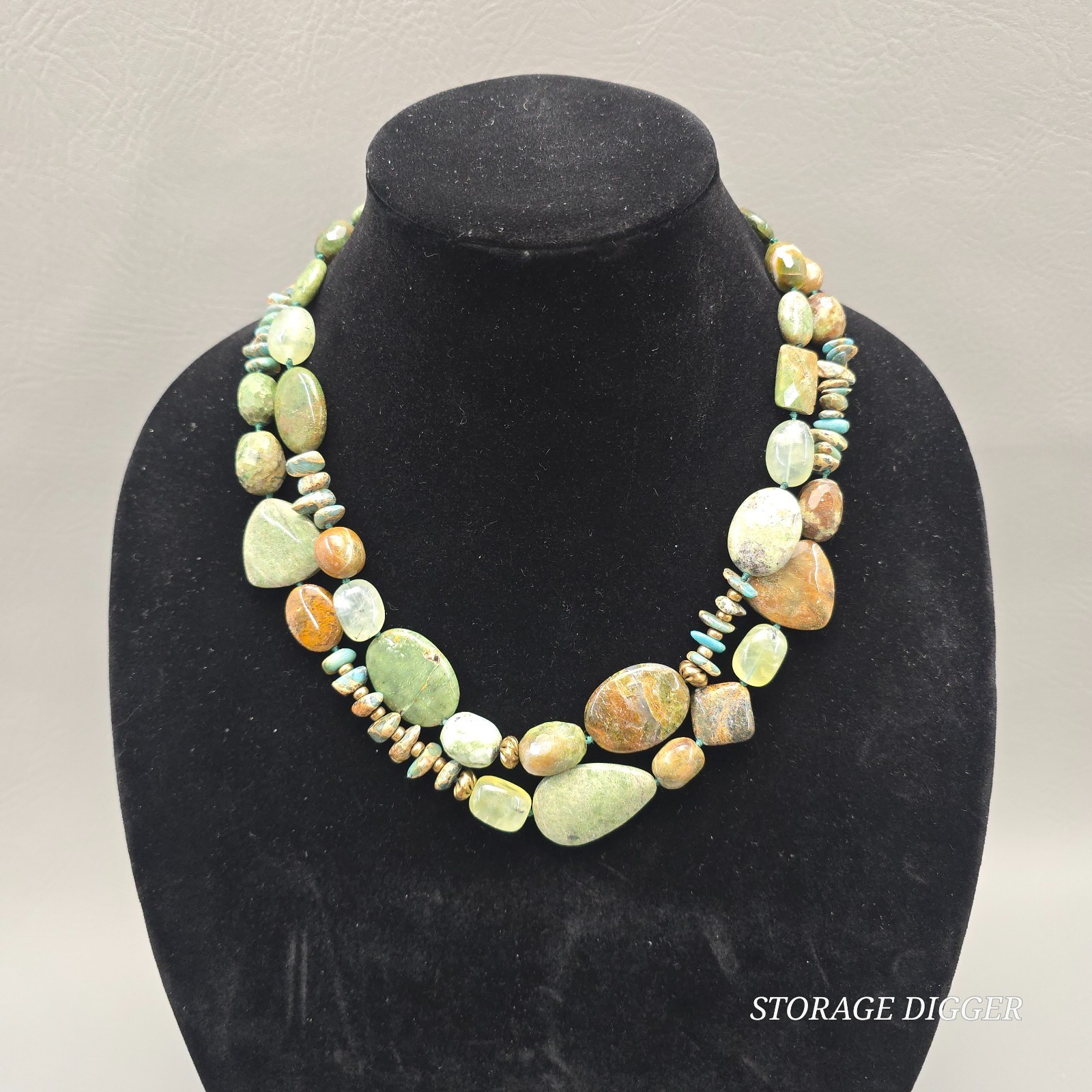 VTG Coldwater Creek Double Strand Beaded Necklace Gold Tone Green Mixed Stone