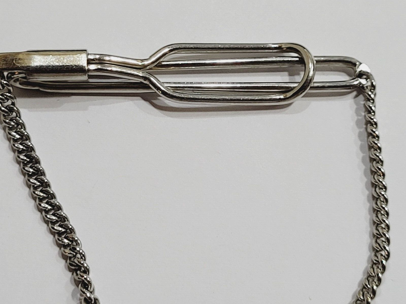 Agate Oval Cabochon Brown Shades Silver Tone Fancy Tie Bar Clip Clasp with Chain