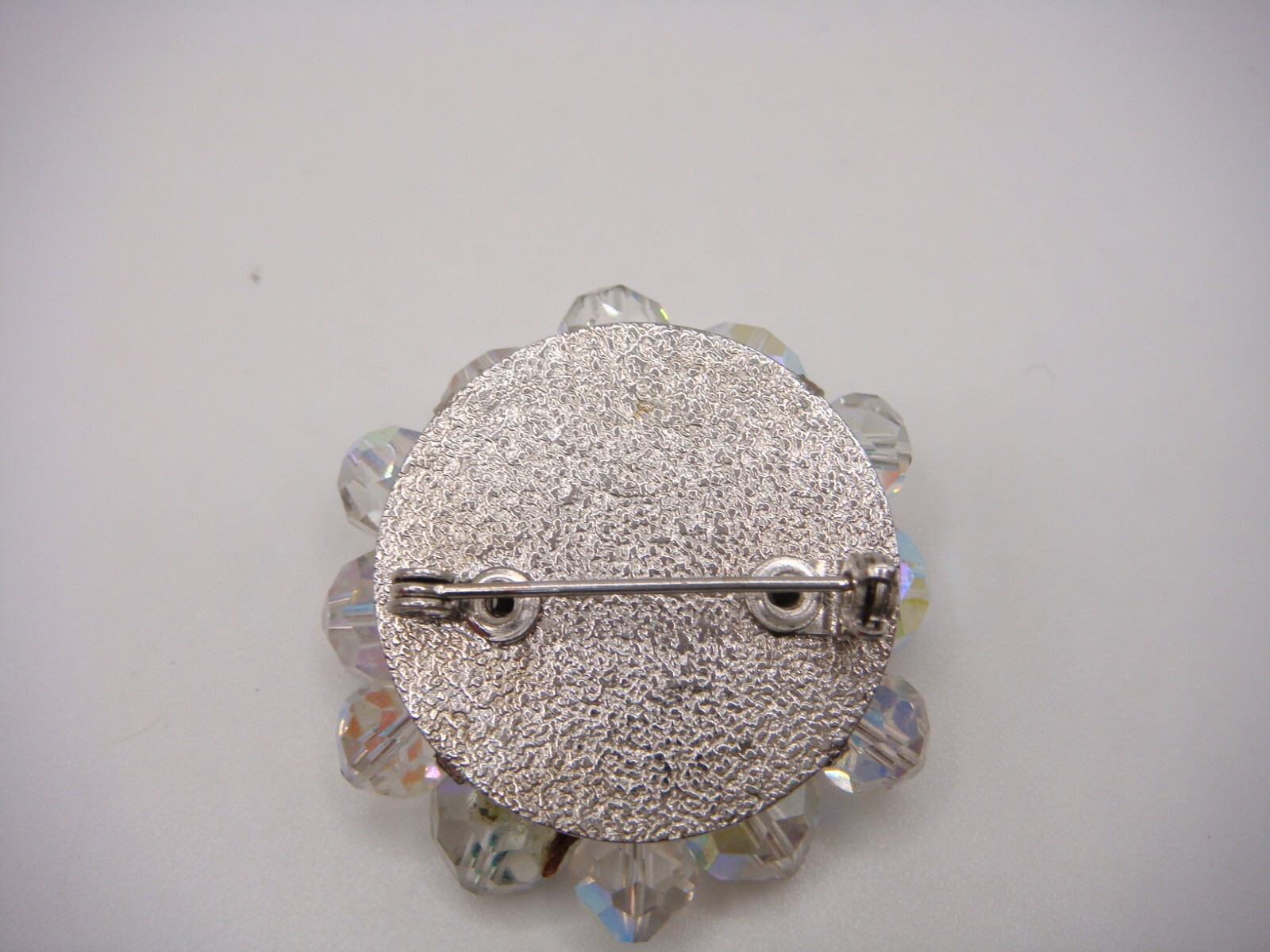 VINTAGE AURORA BOREALIS BEAD CLUSTER ROUND PIN BROOCH ESTATE