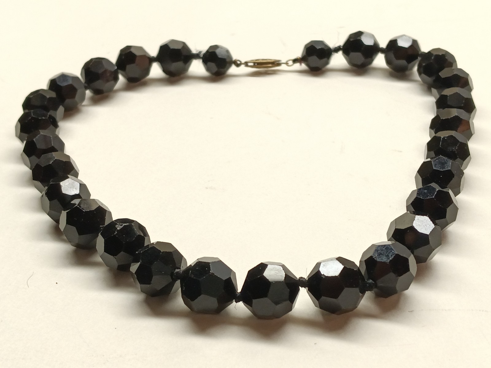 Vintage Black Onyx Faceted Beaded Necklace 64 grams 16” Gold-Tone Fishhook Clasp