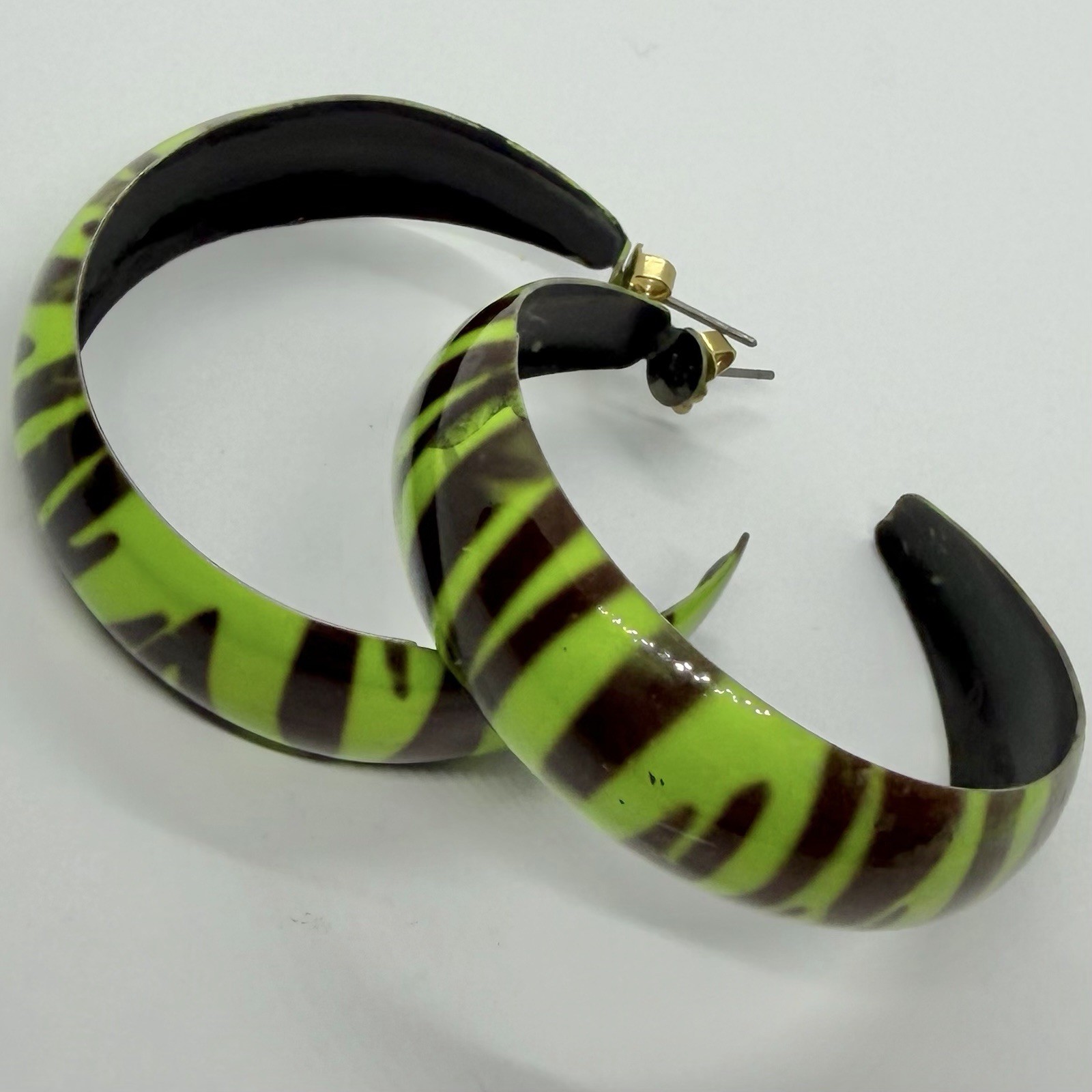 Vtg Big 80s Lime Green Earrings Black Enamel Stripe Hoop Statement Drop Post