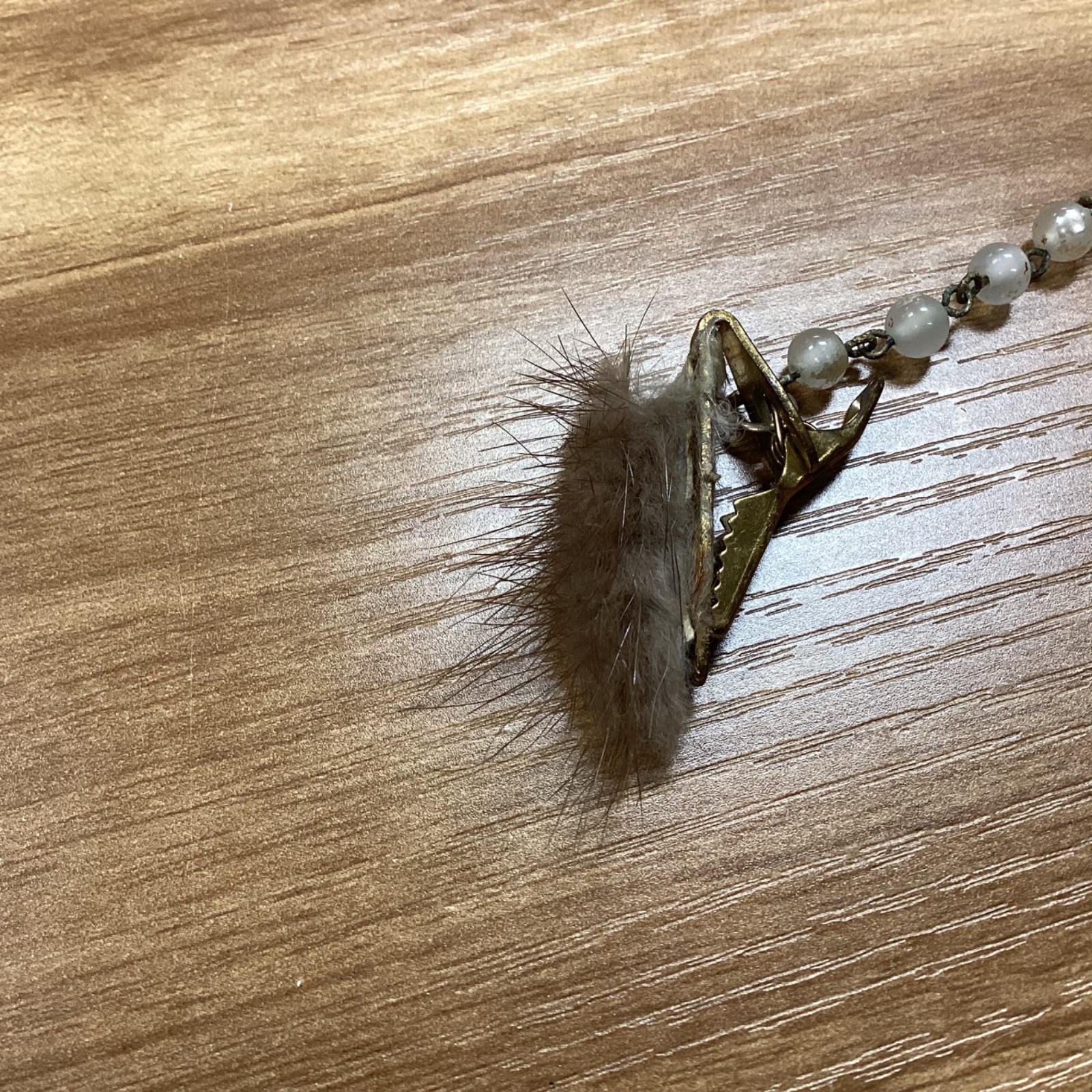Mid-Century Mink Fur Sweater / Scarf Clips With Faux Pearl Connector, Vintage