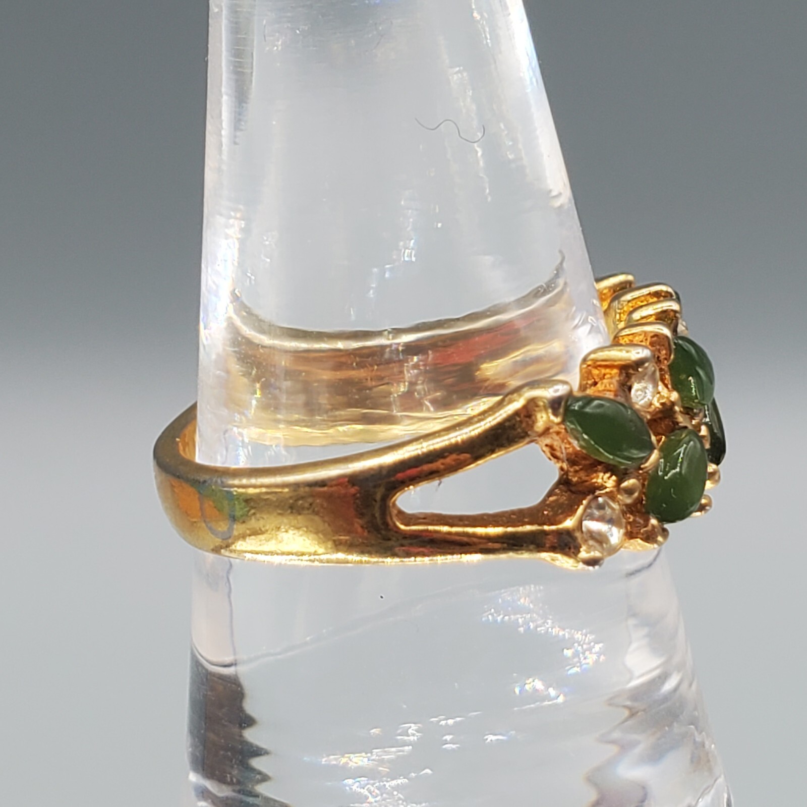 Vintage UNCAS Ring Gold Tone Rhinestone Faux Jade Right Hand Size 6.5