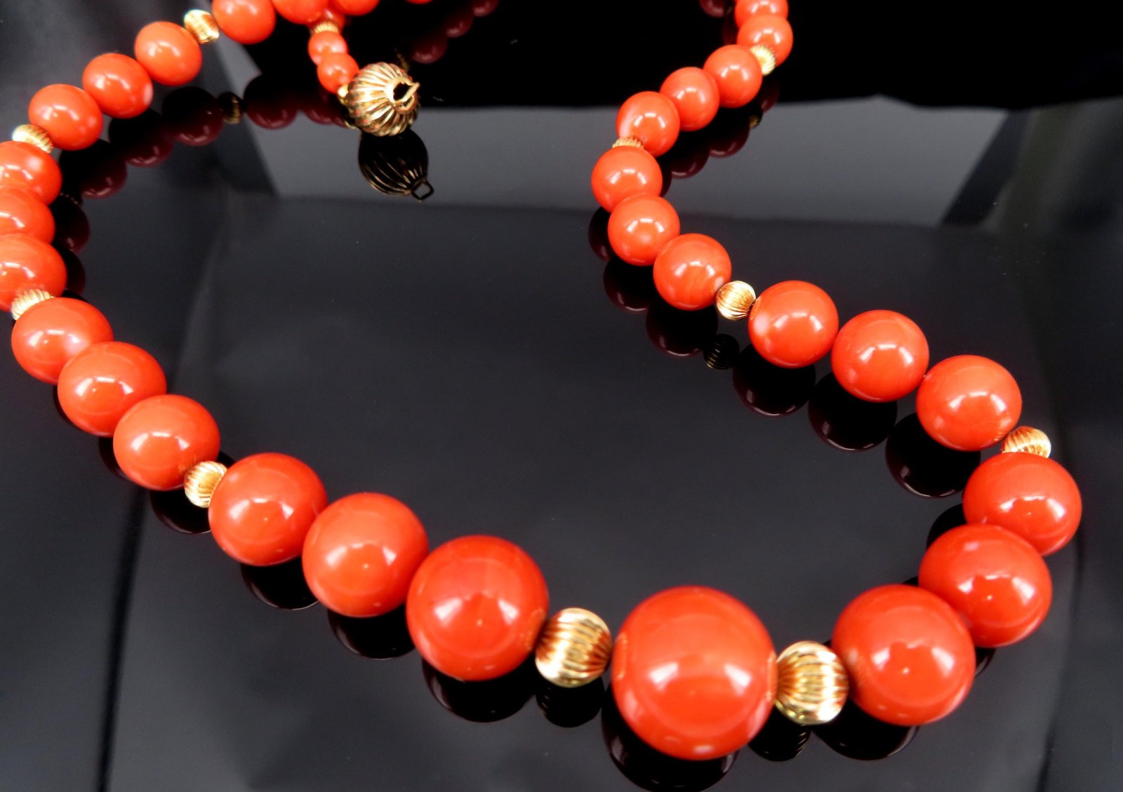 Vintage 12.5-5mm Natural Untreated Coral 14K Yellow Gold 22.5″ Necklace 45.5g
