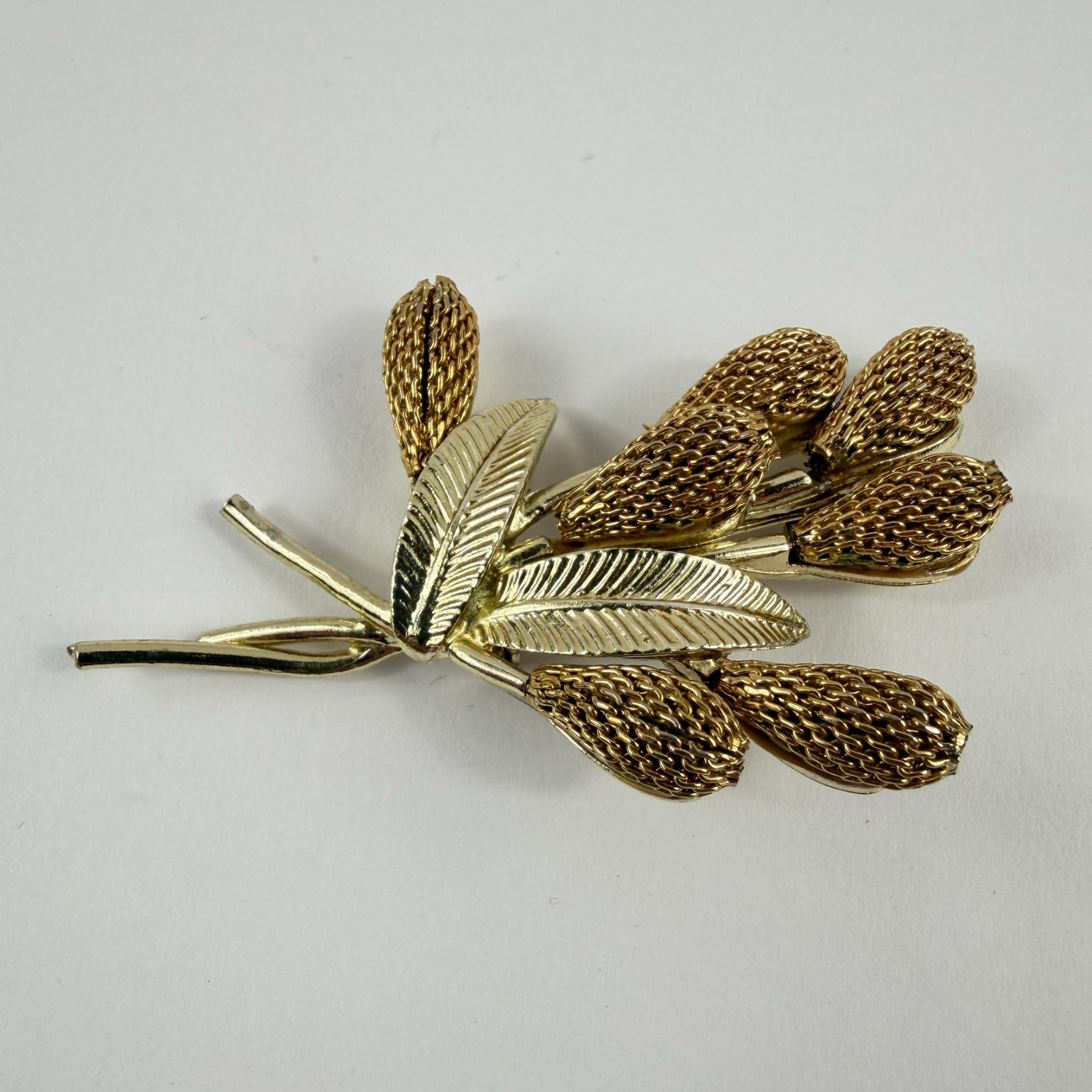 Vintage Gold Tone Mesh Cattail Bouquet Brooch Pin Mid Century Nature Design