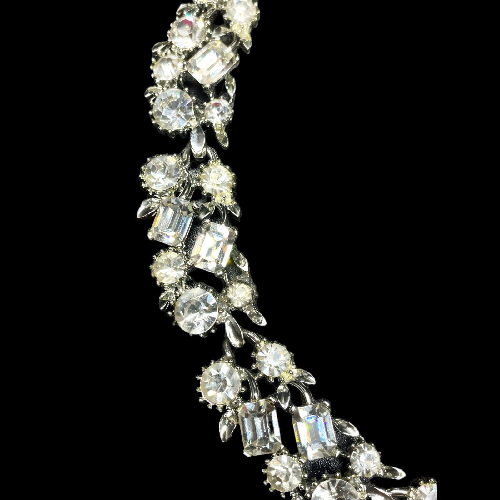 LISNER Colorless 💎 Round And Emerald Cut Floral Rhodium Necklace & Earrings