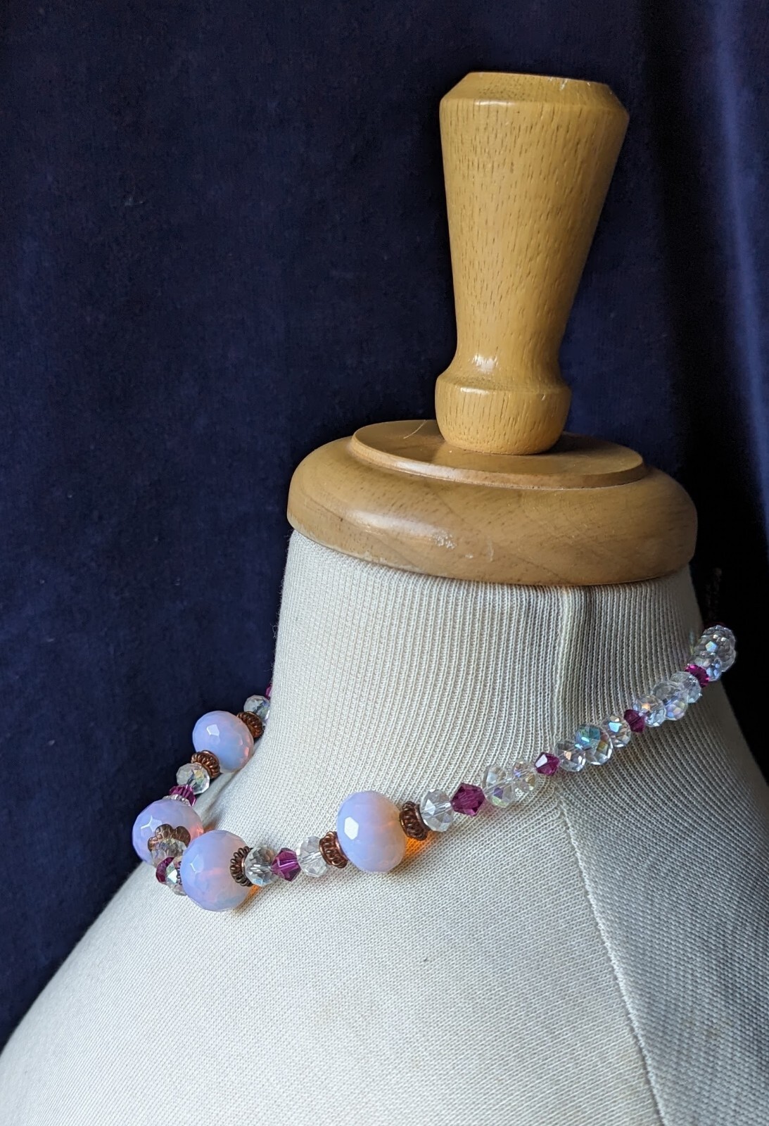 Stunning Artisan AURORA BOREALIS Glowing Milky PINK Bead 18″ NECKLACE