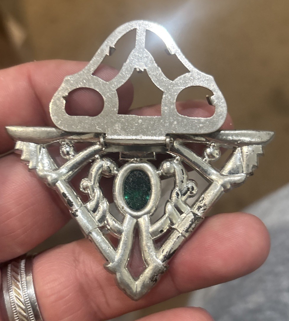 Vintage Art Deco Silver Tone Clear Rhinestone Green Glass Fur Dress Clip