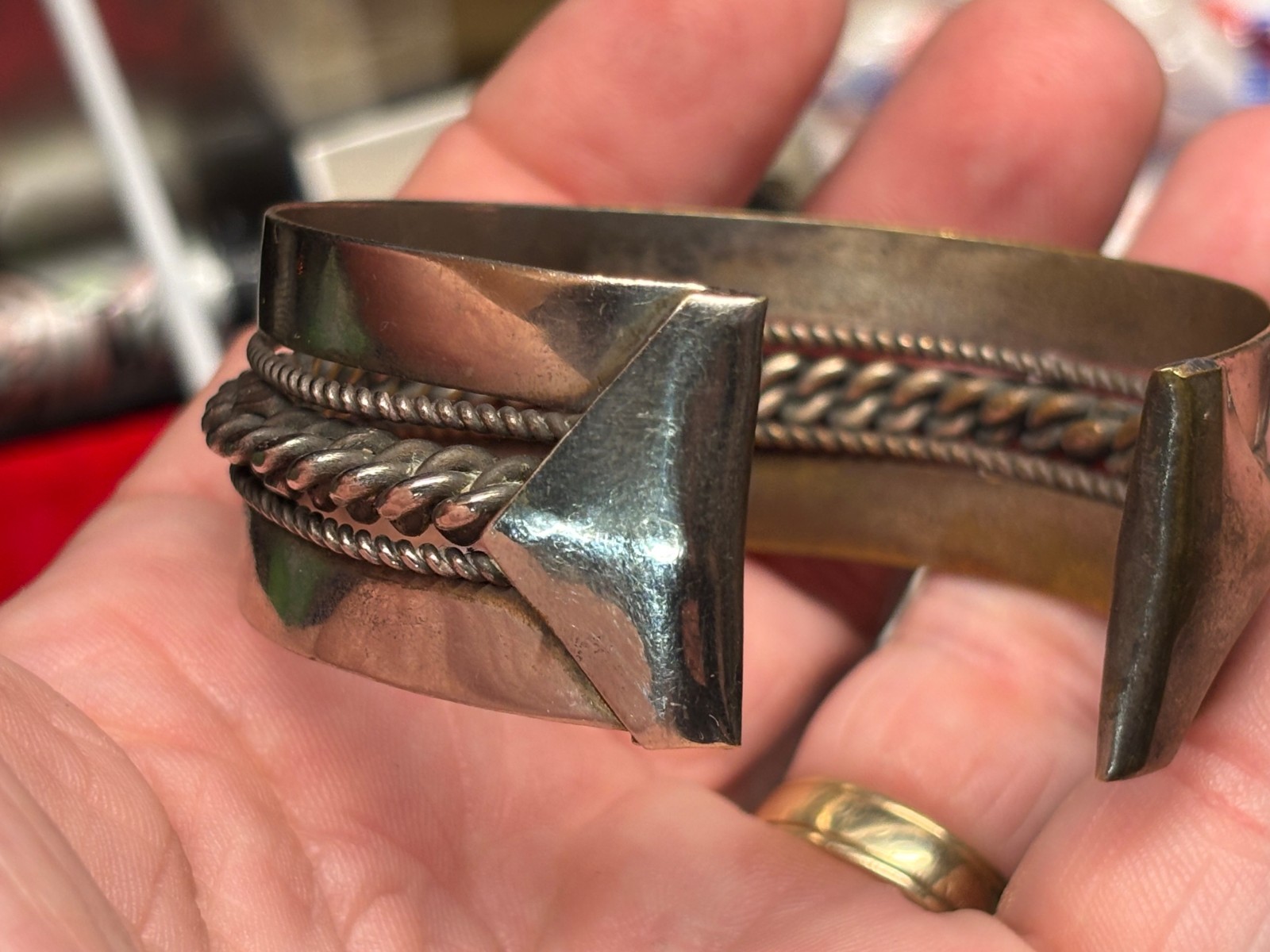 DESIGNER MARK silver tone brass EGYPTIAN Revival BEDOUIN CUFF Bangle Bracelet #2
