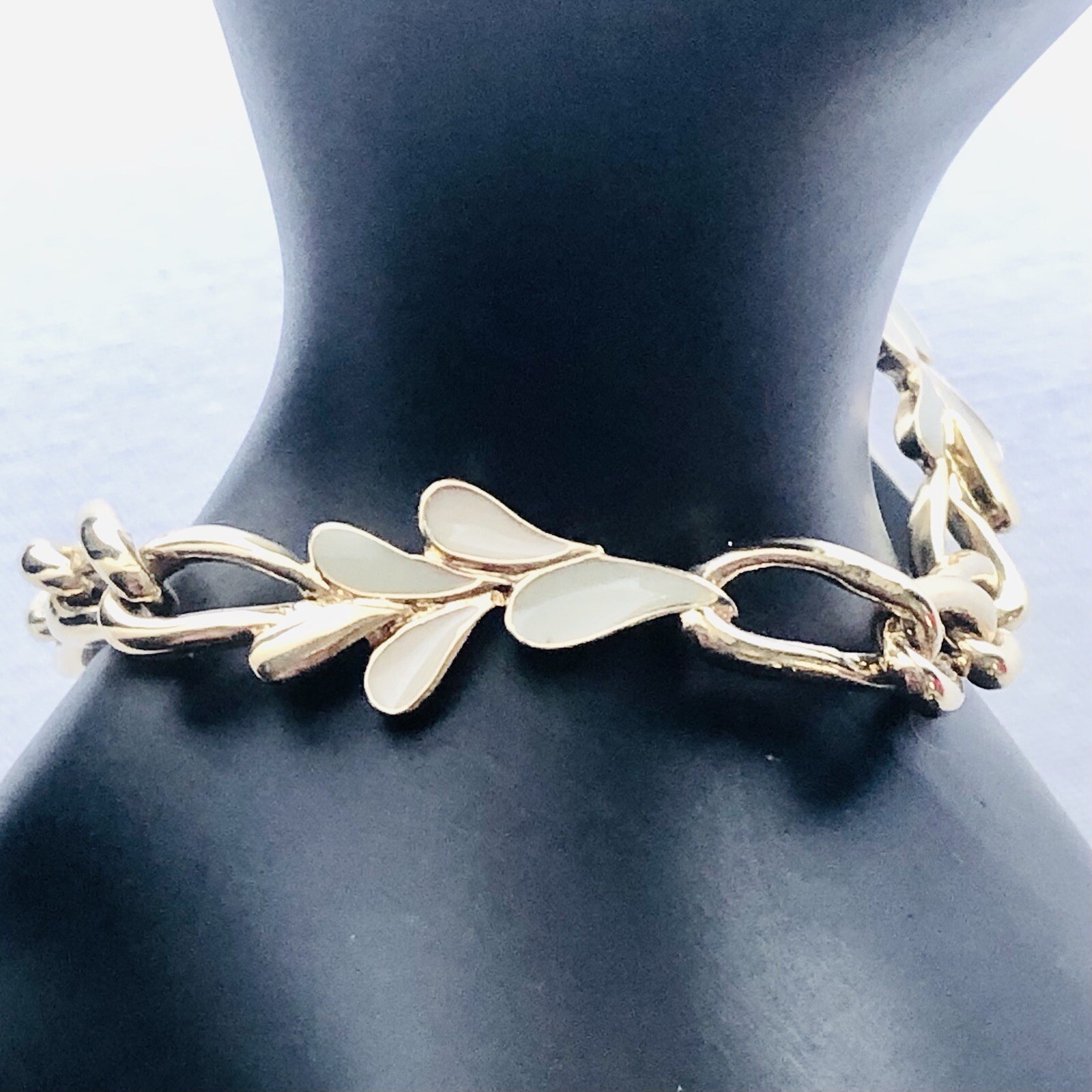 Trifari Leaf Bracelet White Enamel Signed Modernist Style Nature Jewelry 7”
