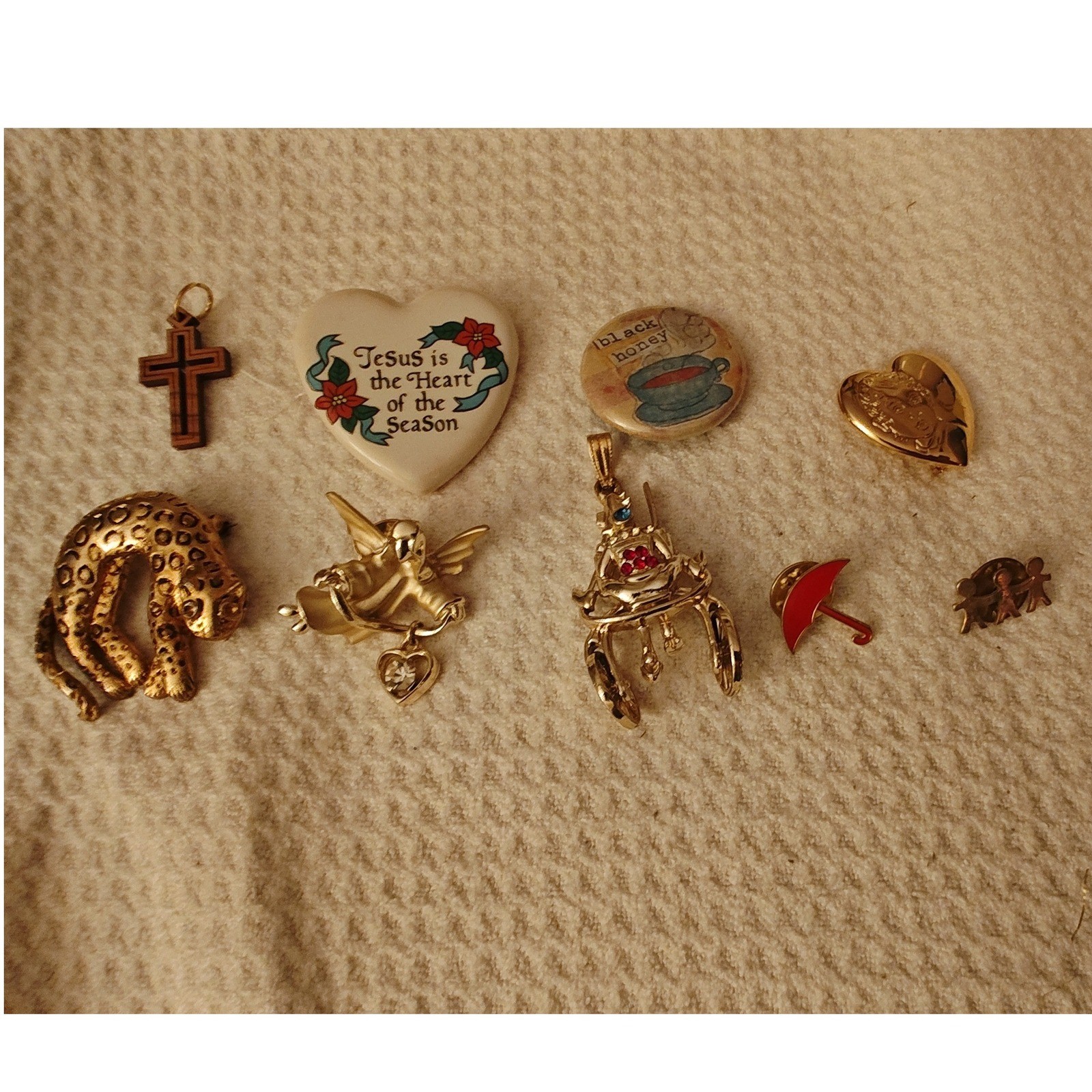 Pins and Pendants Mixed Lot Leopard, Angel, Carriage, Cross, Jesus, umbrella