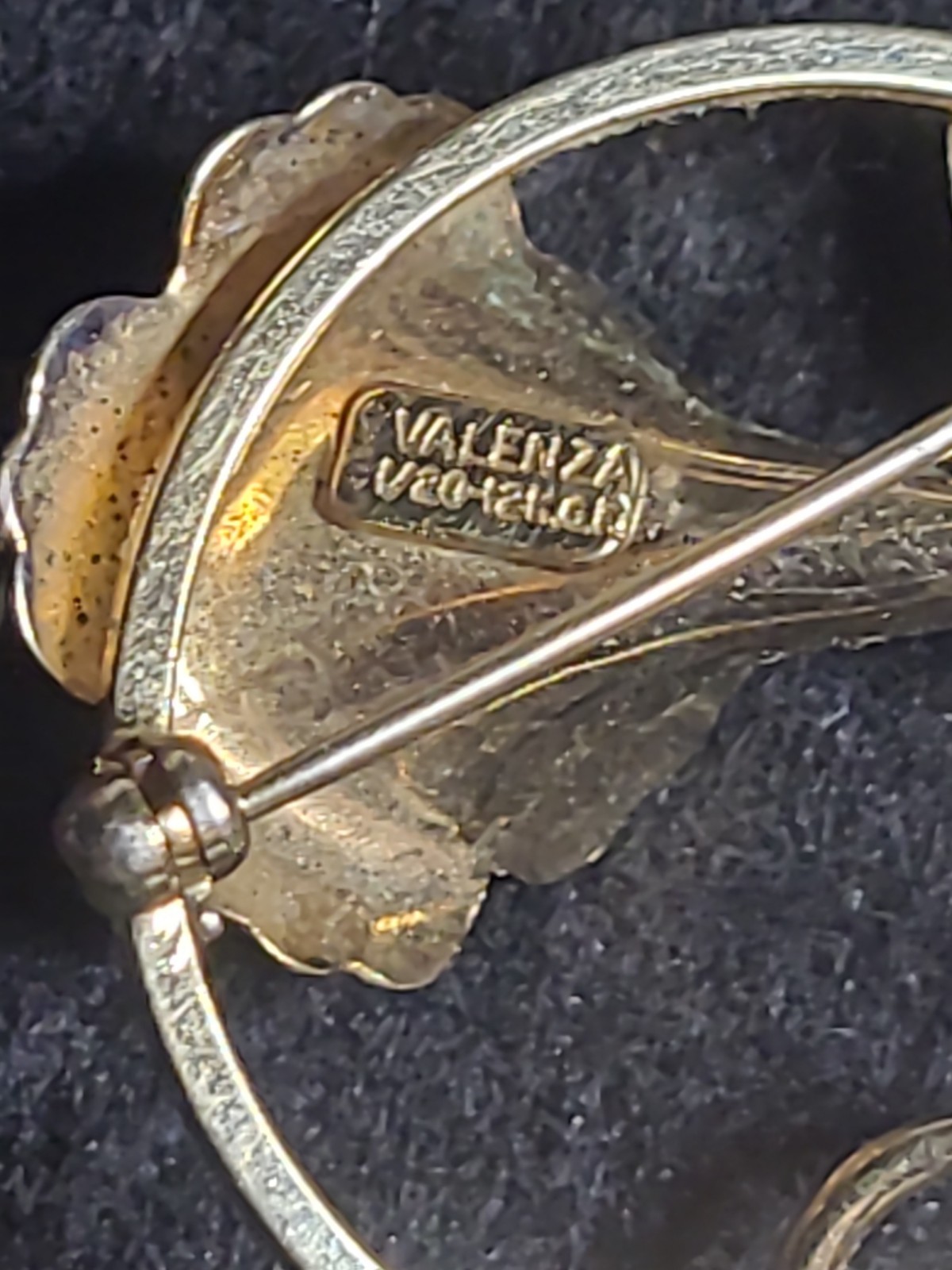 Vintage Valenza Italian 1/20 12K Gold Filled Flower Brooch Pin