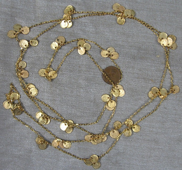 Nice Necklace Goldtone Link Chain With Coin Look 60”
