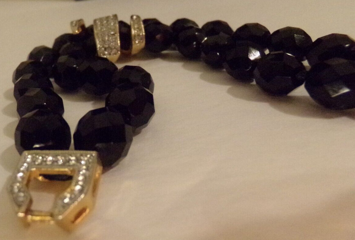 VTG VANITY LARGE CUT BLACK AUSTRIAN CRYSTAL HAND KNOT RHINESTONE BRACELET 7 5/8″