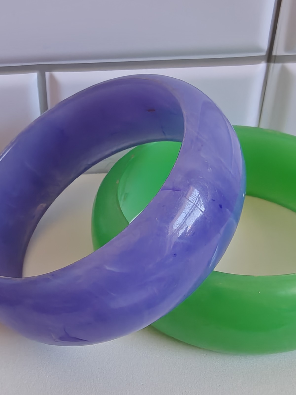 Vintage Lucite Acrylic Bangle Bracelets Lot of 9 Colorful Plastic Bangles Retro
