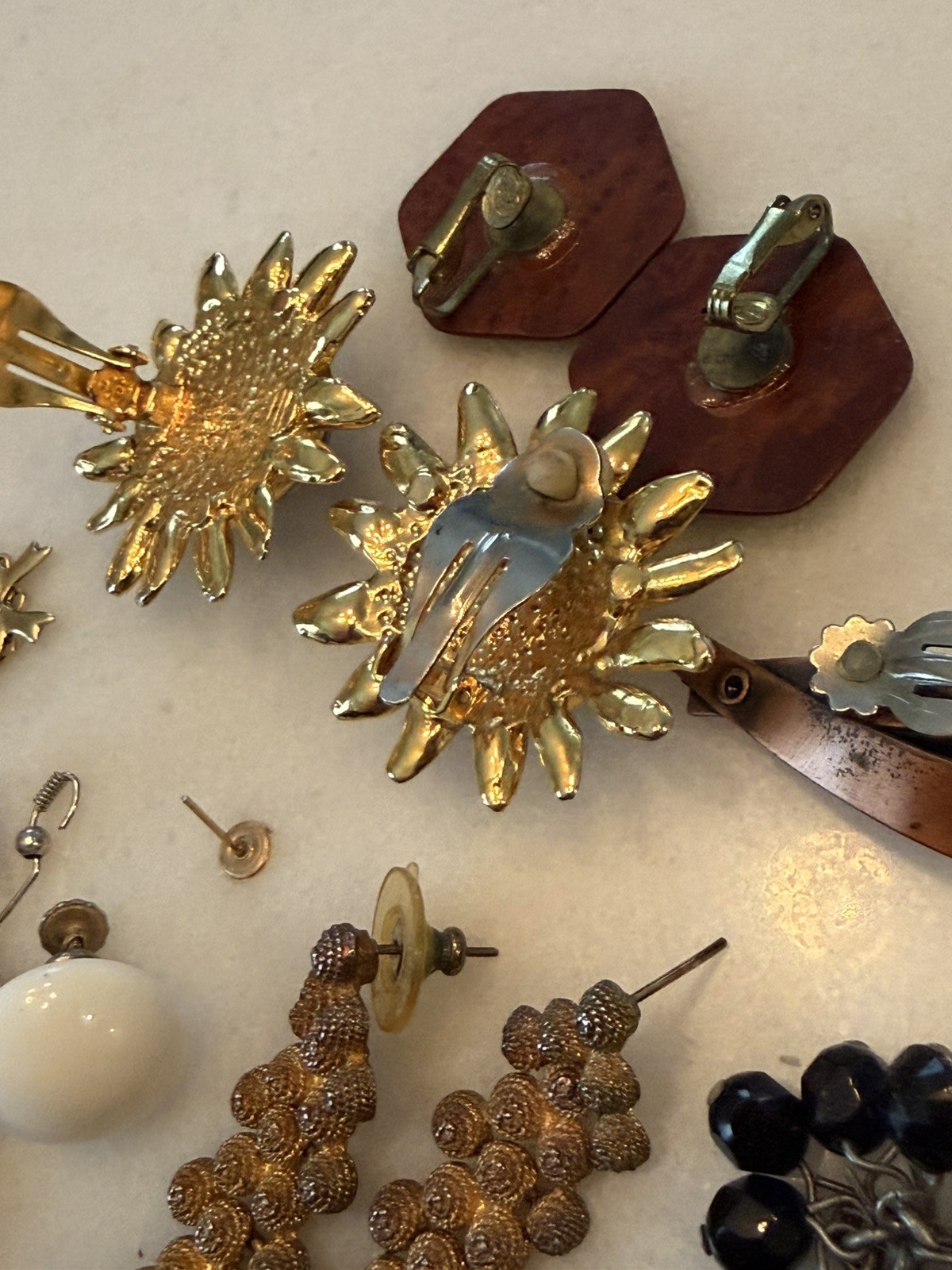 32 VTG Lot Earrings Craft Harvest Repair 1950s-1980s Some Signed, 1 silver