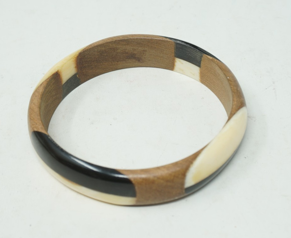 Vintage Bangle Bracelet 3 Tone Brown Wood Black and Cream Lucite