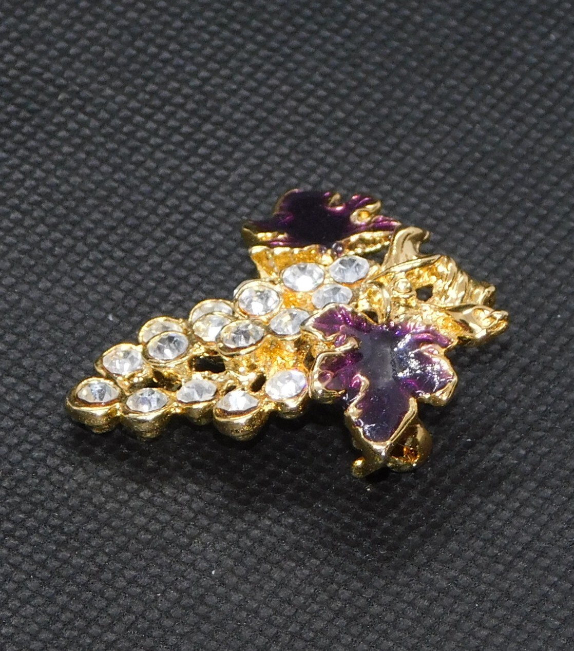 Grapes Vintage Pin Brooch Gold Tone White Rhinestone Purple Enamel Jewelry