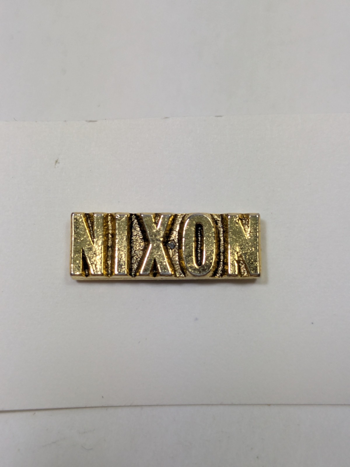 Nixon Spell Out Vintage Gold Tone Name Lapel Pin Tie President Collectible 1970s