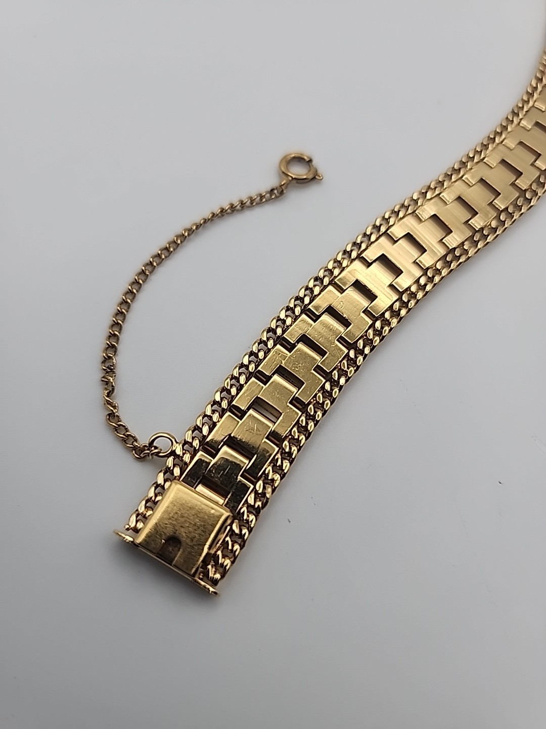 Vintage Brushed Gold Tone Articulated Link 7.25″ Bracelet With Safety Chain Gift