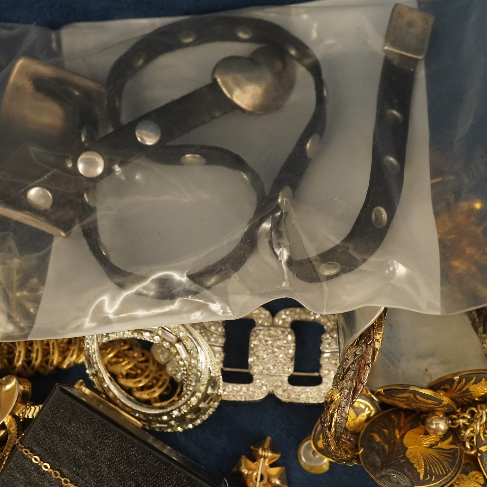 10lb Lot of Assorted Costume Jewelry, Modern & Vintage Much Wearable