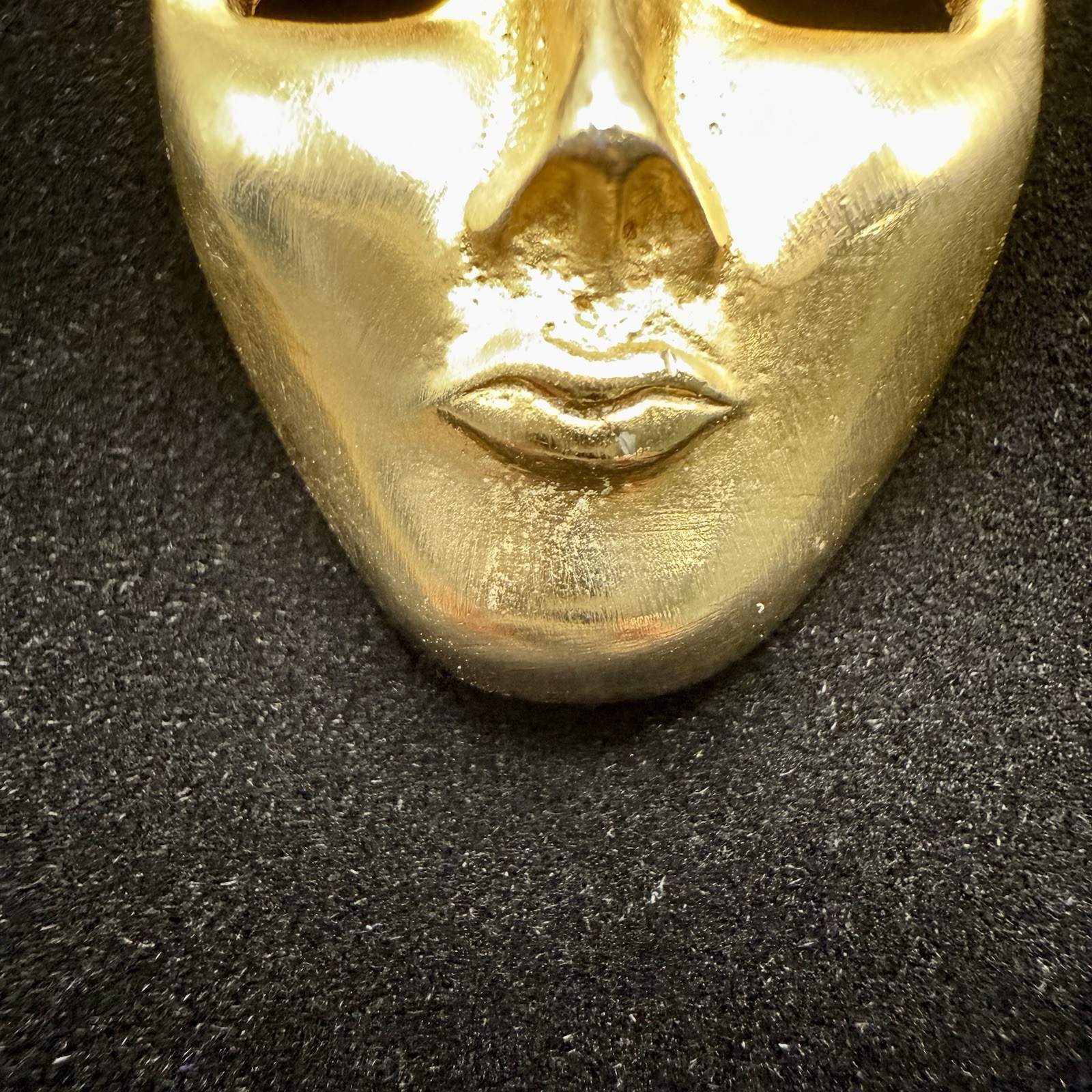 Rare Vintage Les Bernard Theatrical Gold Tone Figural Face Mask Brooch Pin