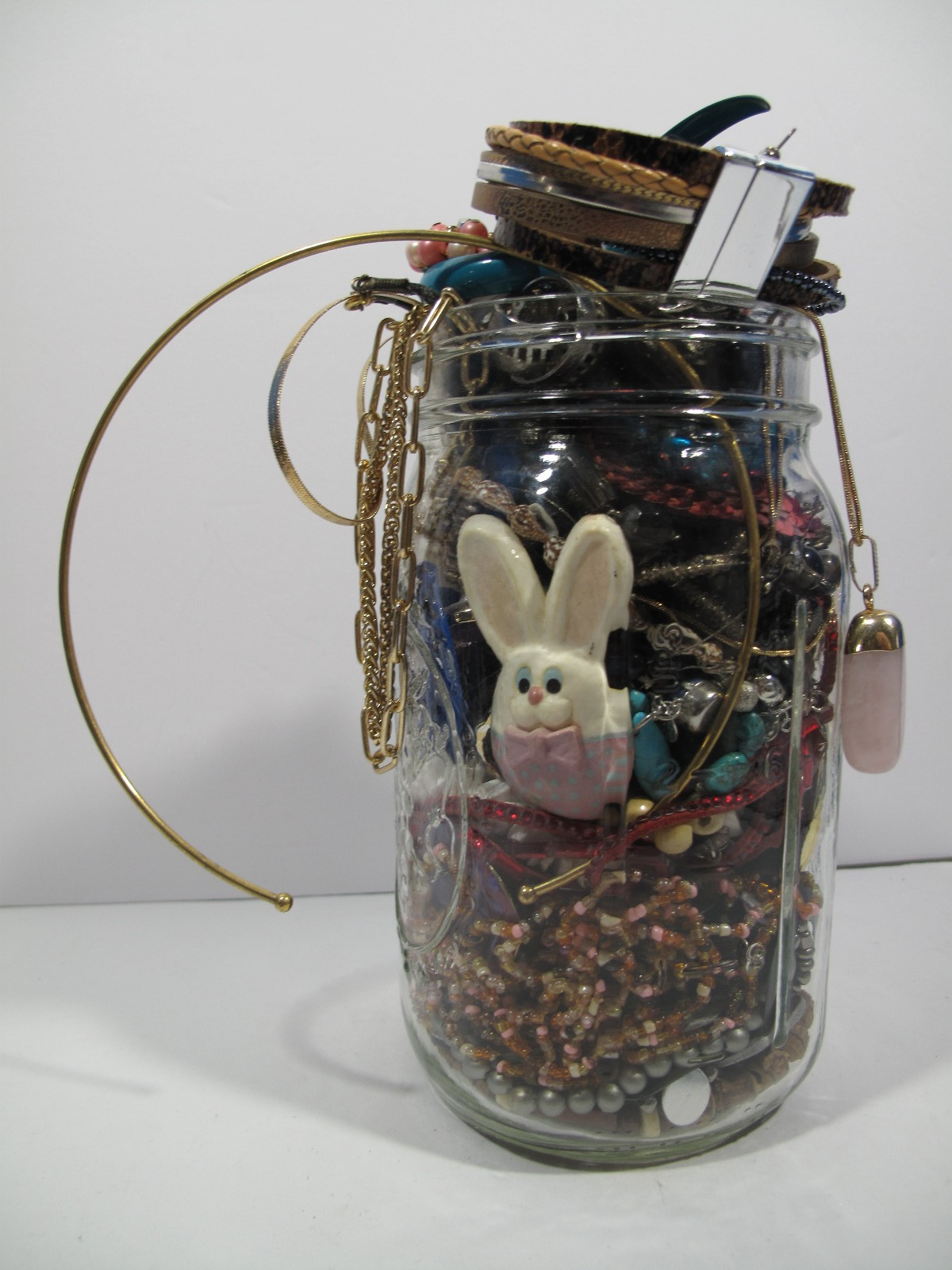 1.75 lbs Mystery Jewelry Lot VTG to Now All Wearable Necklaces~JAR NOT INCLUDED