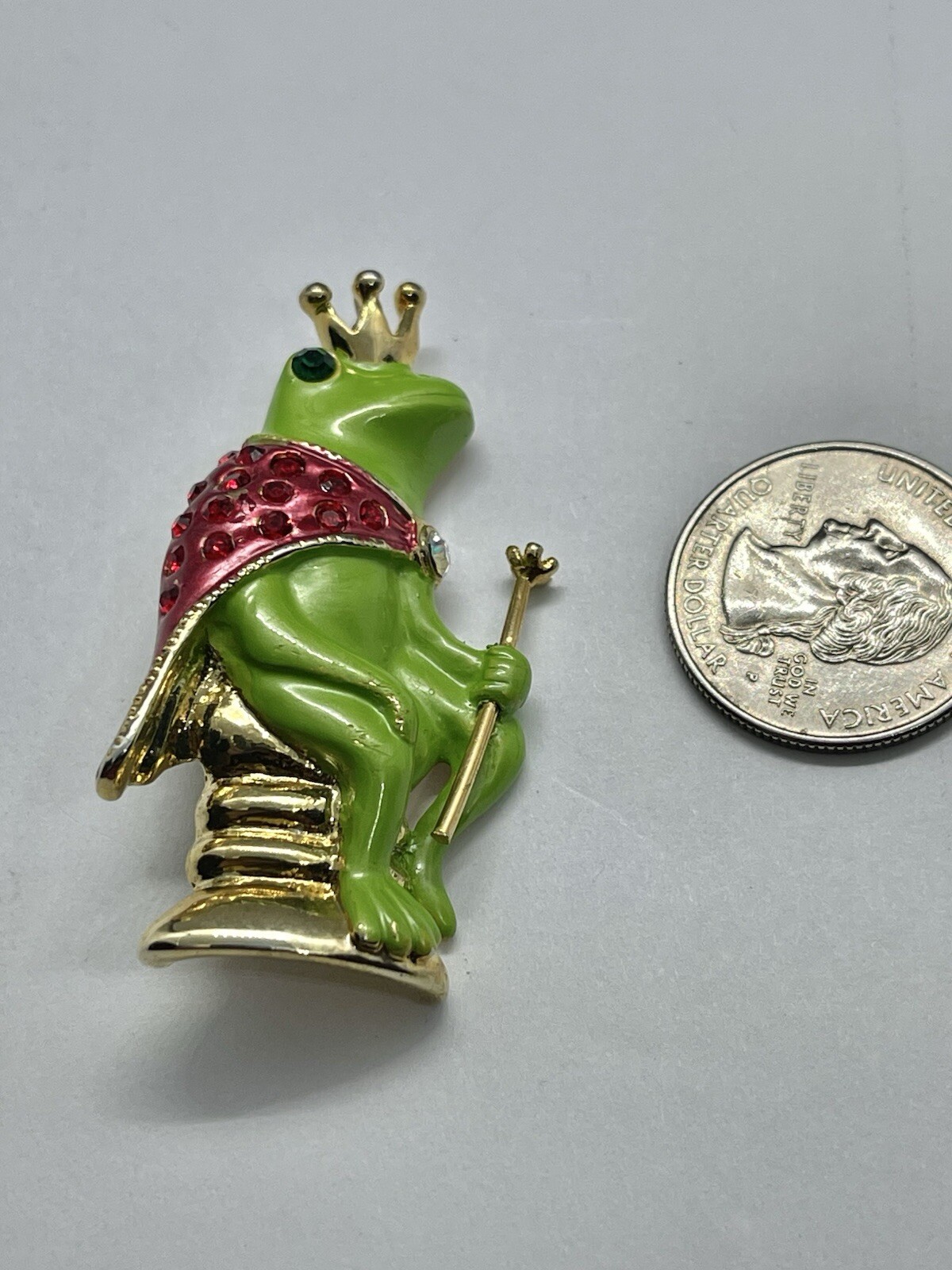 Vintage Whimsical Enamel Frog Prince Blue Eyes & Rhinestone Cape Brooch