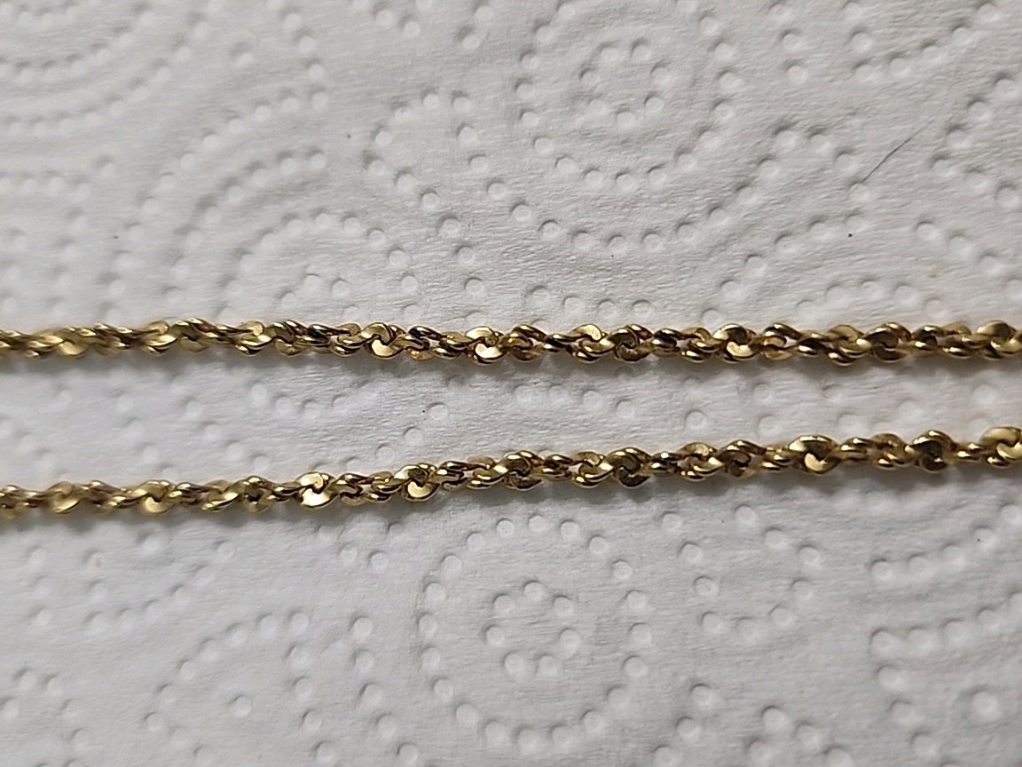 Signed LR Necklace with Millefiore Style Pendant Gold Tone With Chain