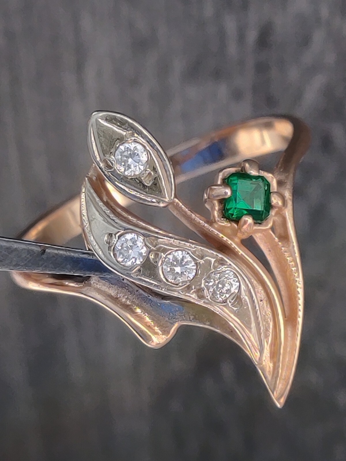 Vintage USSR Gold Ring 14K 585 Solid Rose Gold Emalard Stone
