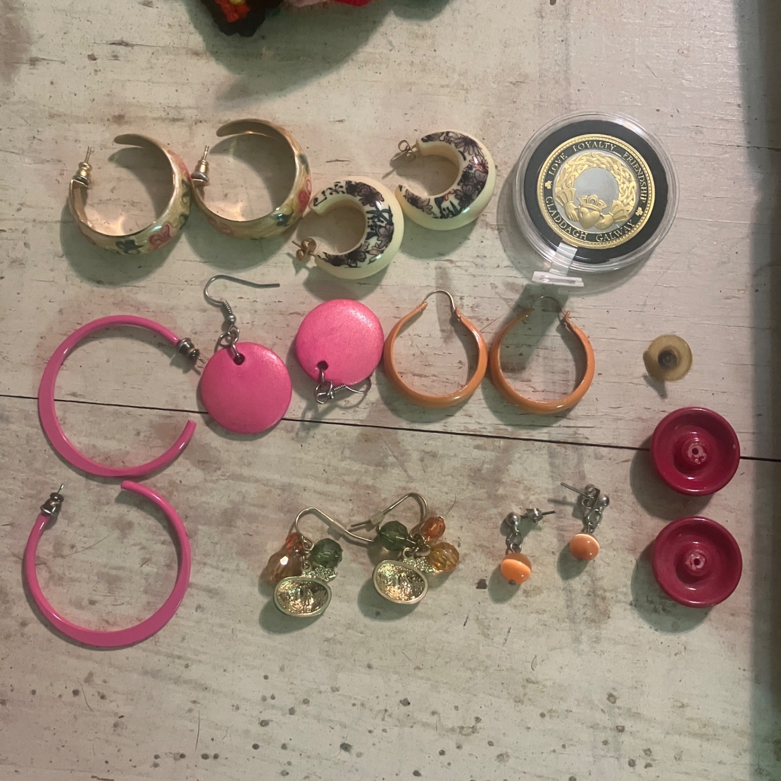 Lot of Vintage & Modern Costume Jewelry with Wooden Box Estate Junk Craft