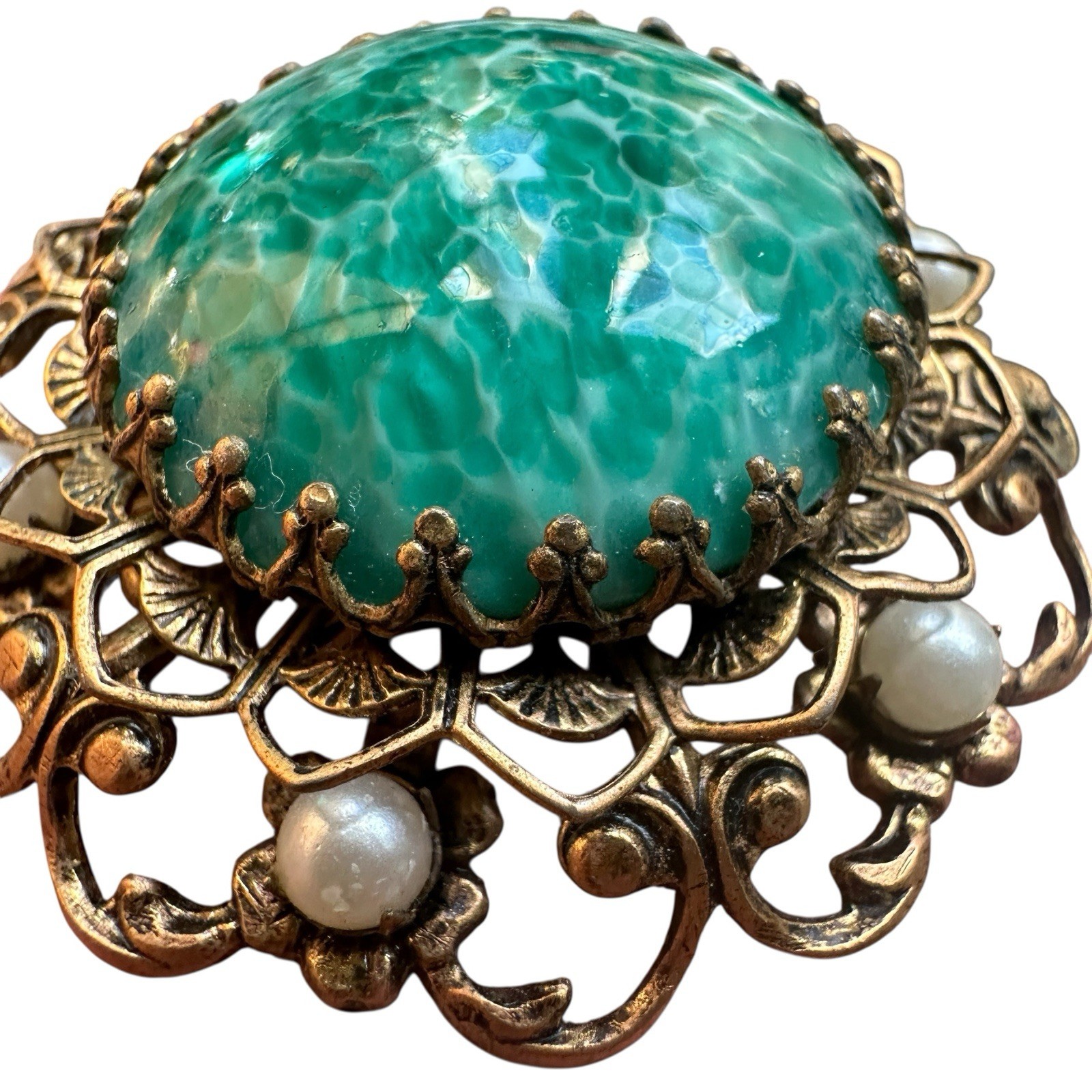 VTG Brooch Pendant 1.75 Inch Green Peking Art Glass Filigree Faux Pearl Gold