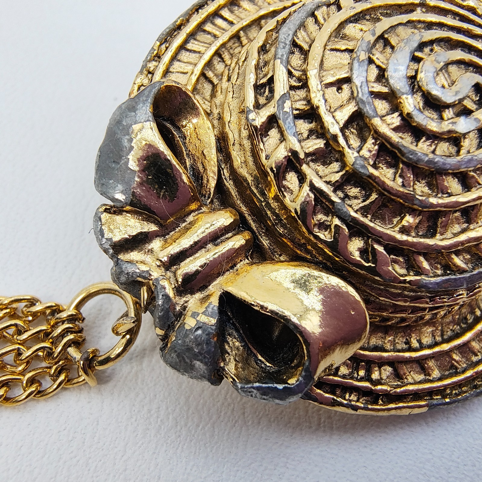 Vintage Sun Hat Brooch Gold Tone Rhinestone Faux Pearl Dangle Cottagecore READ