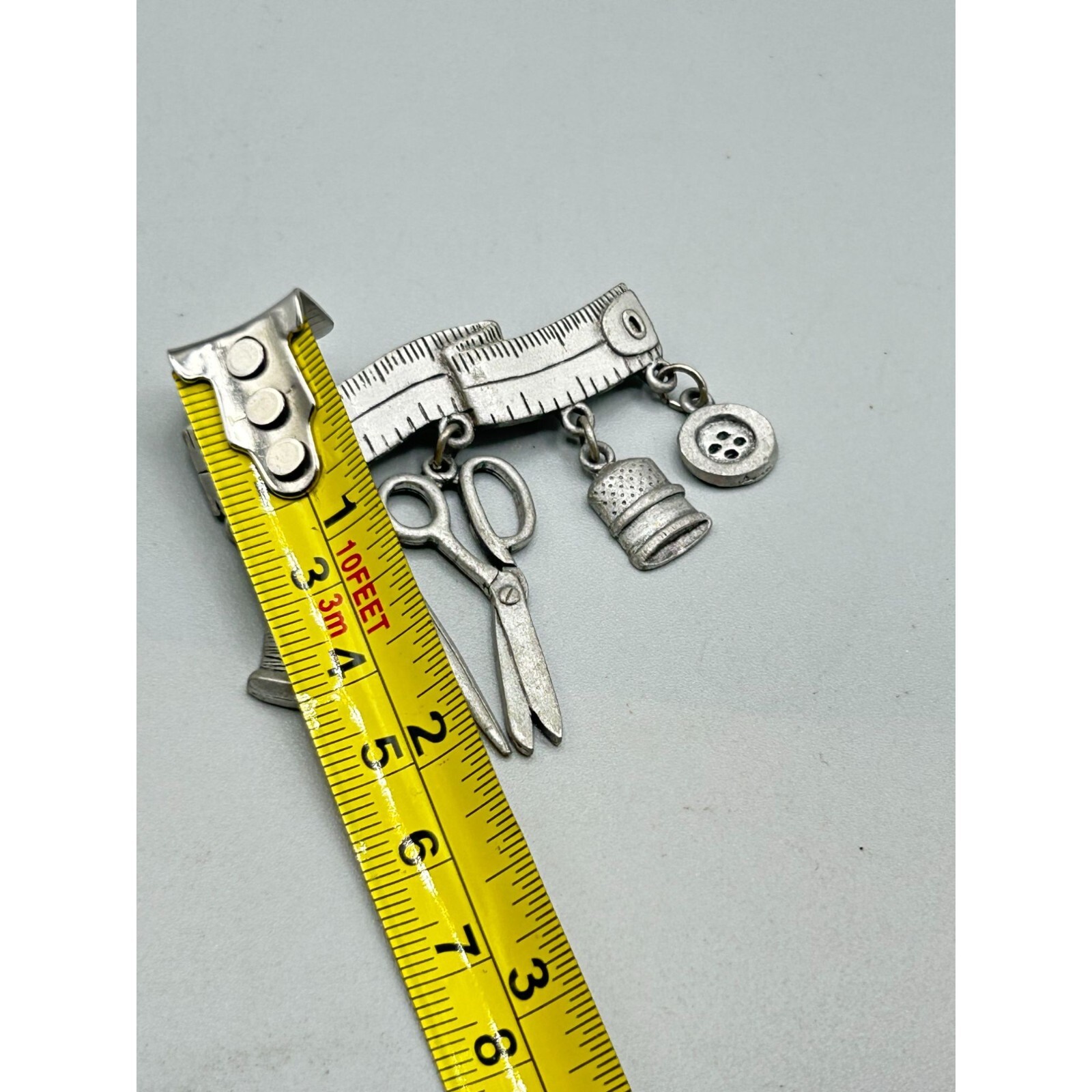 Vintage Signed Jj Seamstress Pin Brooch Measuring Tape Sewing Supplies Charms
