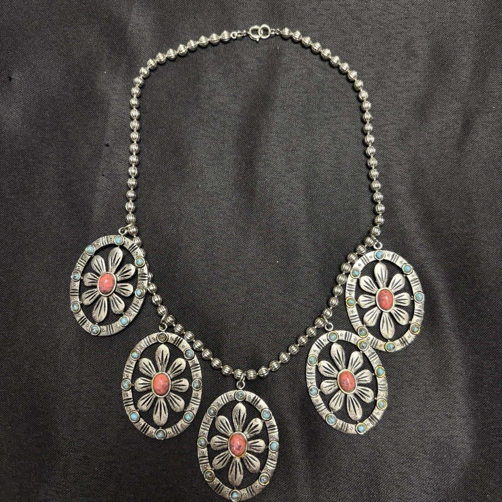 Vintage Necklace Native Southwestern Western Style Daisy Flowers