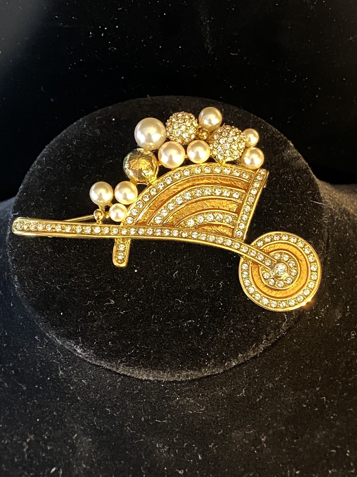 Jacqueline Kennedy Trolley Brooch Wheelbarrow – NEW – Vintage – RETIRED – RARE