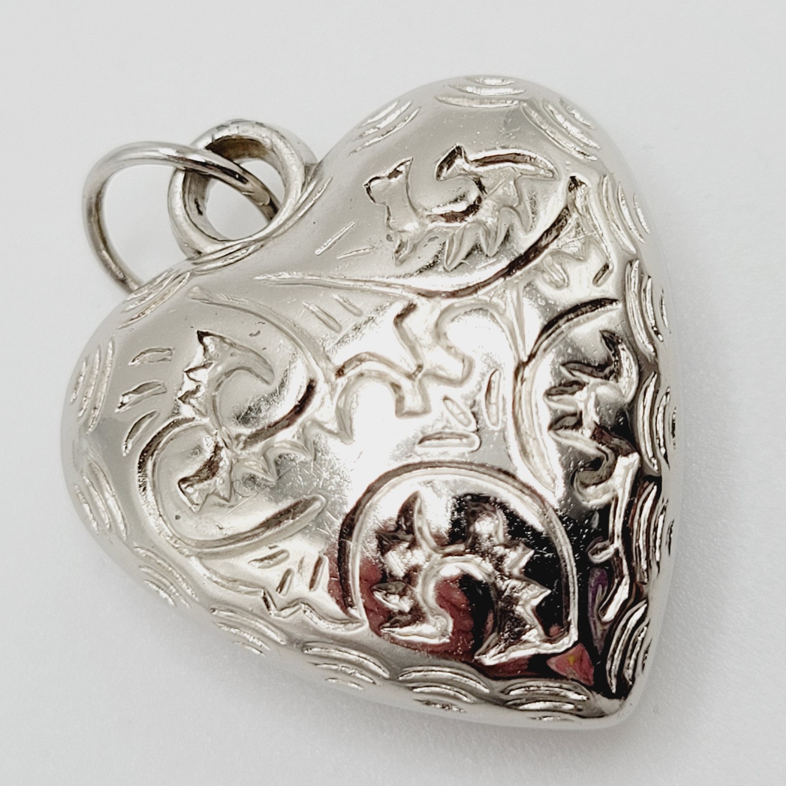 Puffed Puffy Puff Heart Silver Tone Acrylic Engraved Pattern Vintage Pendant