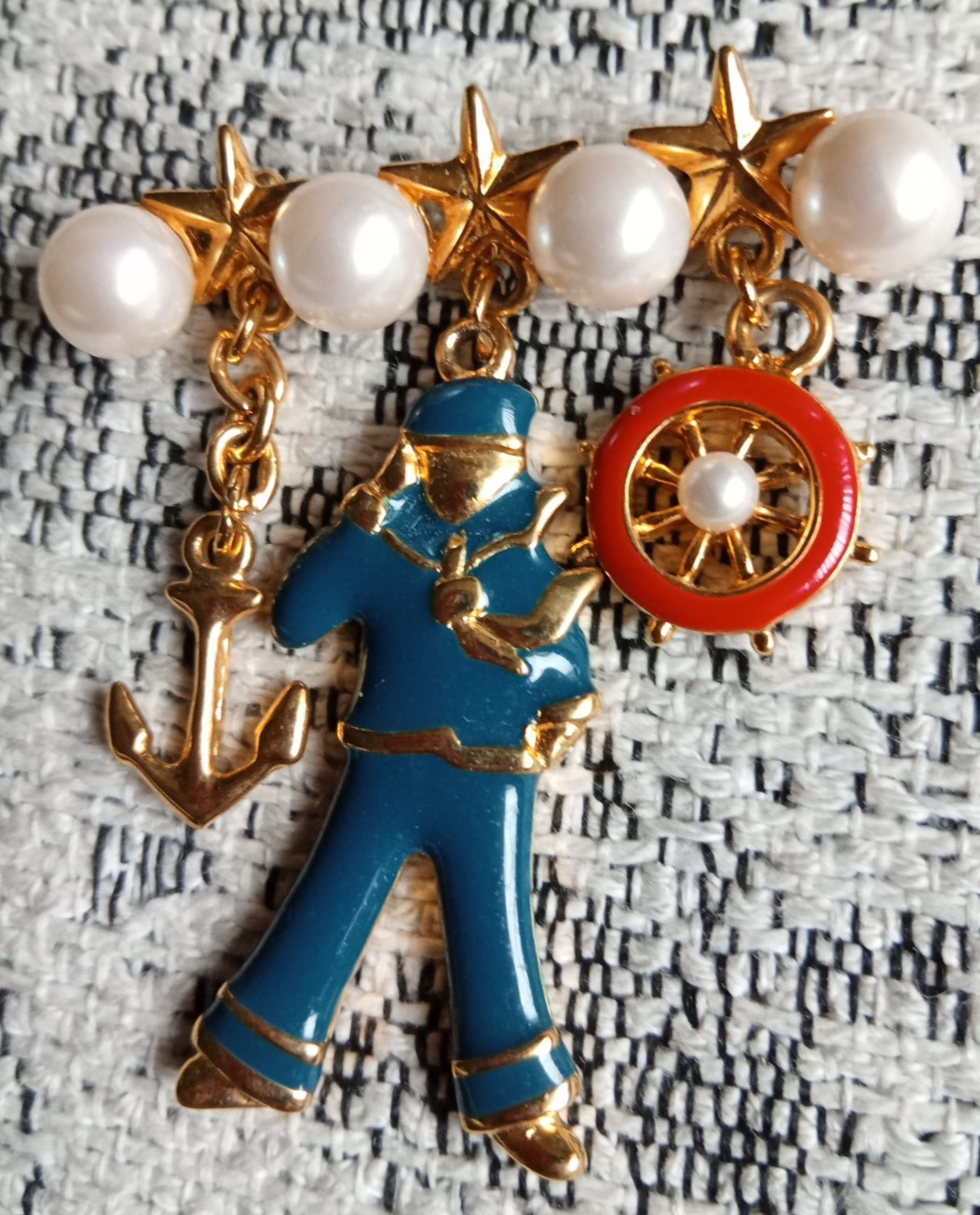 Vntg MARVELLA Signed Enameled Dangle Pin – Sailor Ships Wheel Anchor Faux Pearls