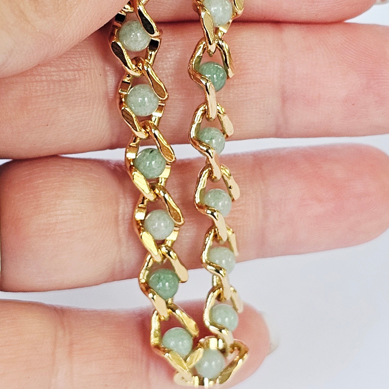 Vintage Boho Captured Treasures Aventurine Bracelet Gold Tone Green Stone Earthy