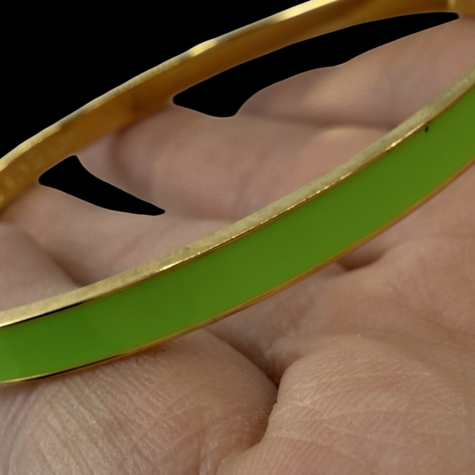 Vintage KATE SPADE Lime Green Enamel BANGLE Bracelet HAPPY-GO-LUCKY Gold Plated