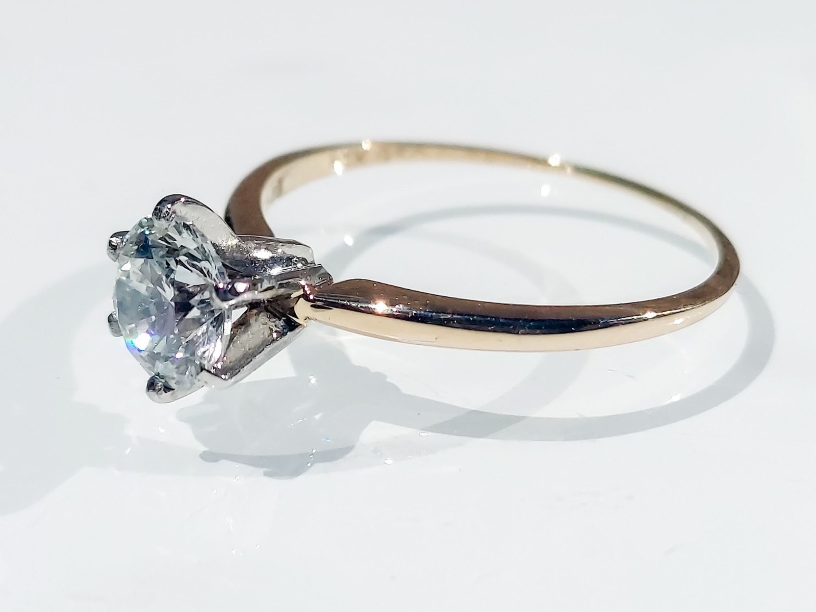 Estate ring 14K Gold Vintage Ring, Size 8 1.03 carat certified diamond.