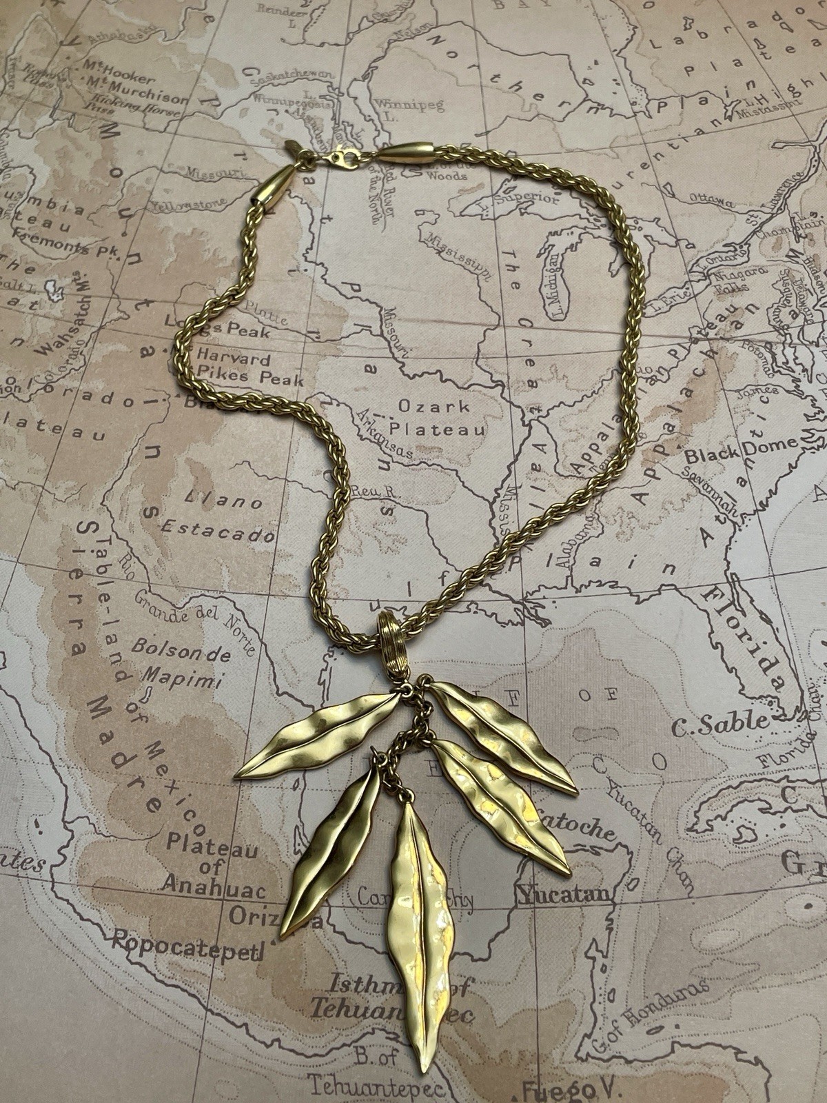 Vintage Monet Golden Leaves Articulated Pendant Dangles Shiny & Textured 17″ L