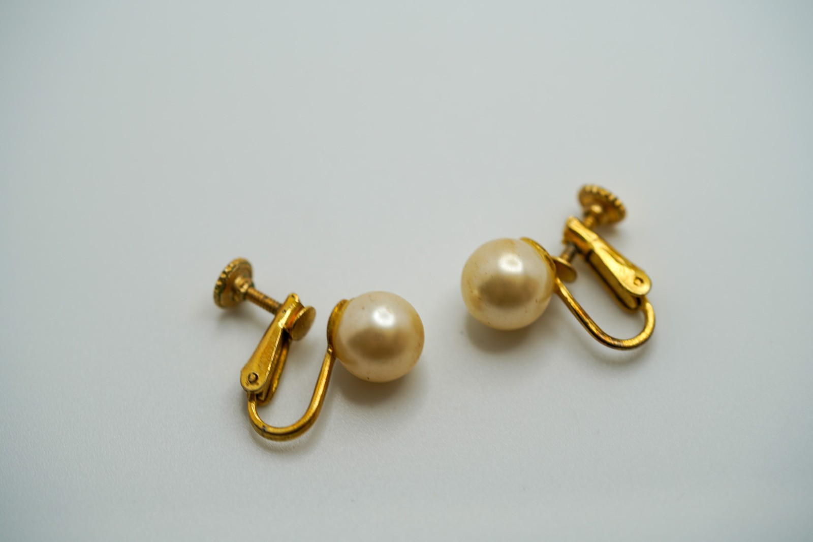 Vintage Marcella Faux Pearl Clip Earrings 1.8cm JB1