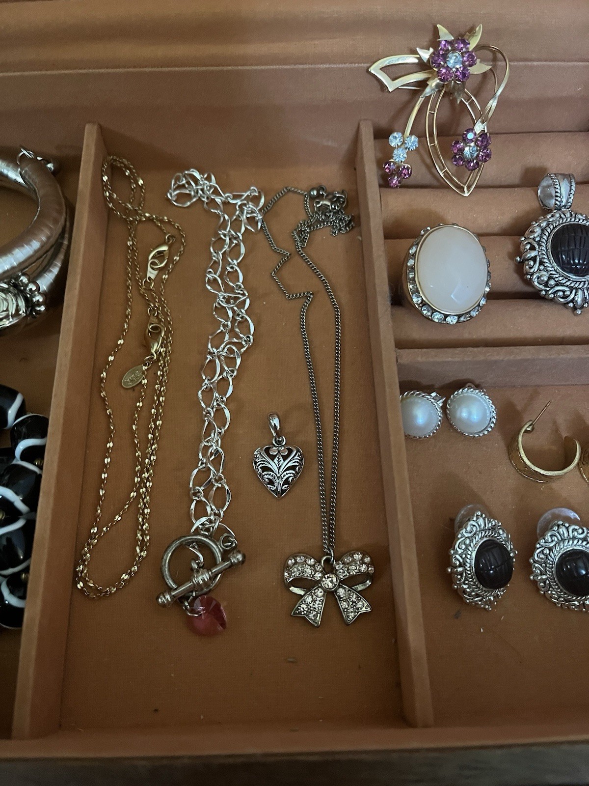 VINTAGE & MODERN JEWELRY- ESTATE FIND-GOLD & SILVER TONE Lot Of 16! 🔥