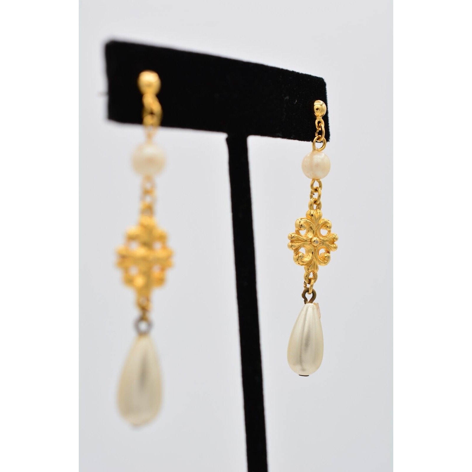 Vintage Dangle Drop Pearl Earrings Gold Tone Lightweight 2.25″ 1980s BinAV